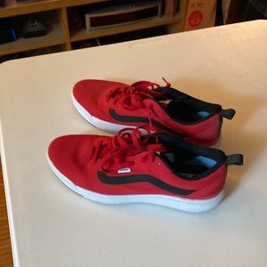 Vans UltraRange Almost new. Worn once.